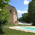 Casa Il Girasole Con Piscina Nelle Marche منزل ريفي *