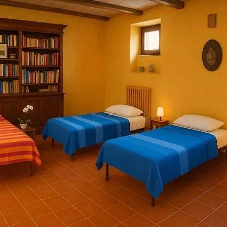 Casa Il Girasole Con Piscina Nelle Marche Lantställe Macerata