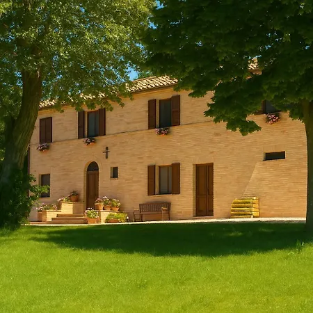 Casa Il Girasole Con Piscina Nelle Marche Macerata