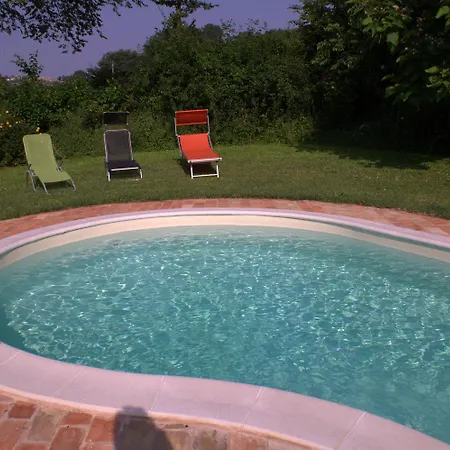 Casa Il Girasole Con Piscina Nelle Marche Lantställe *