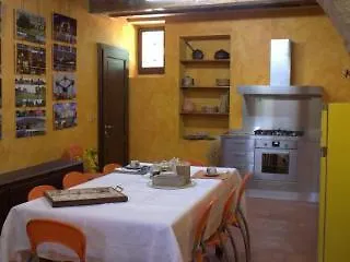 Casa Il Girasole Con Piscina Nelle Marche * Macerata