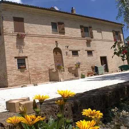 Casa Il Girasole Con Piscina Nelle Marche Casa rural *